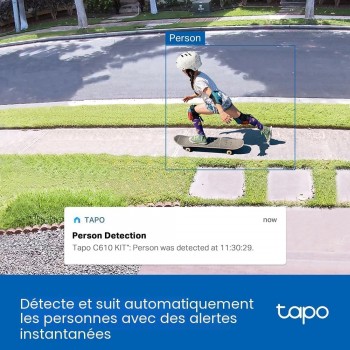 Tapo C610 Kit de caméra de sécurité extérieure panoramique/inclinable alimentée par panneau solaire