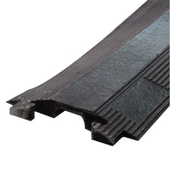 RedTools  Single Channel Cable Protector - 100 cm X 13.5 cm X 2 cm - Black